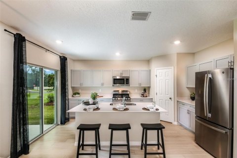 House in Parrish, Florida 5 bedrooms, 229.38 sq.m. № 1580335 - photo 8