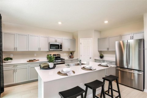 House in Parrish, Florida 5 bedrooms, 229.38 sq.m. № 1580335 - photo 5