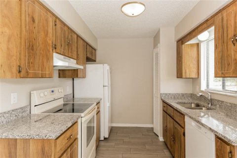 Casa en alquiler en Deltona, Florida, 3 dormitorios, 111.67 m2 № 1899340 - foto 4