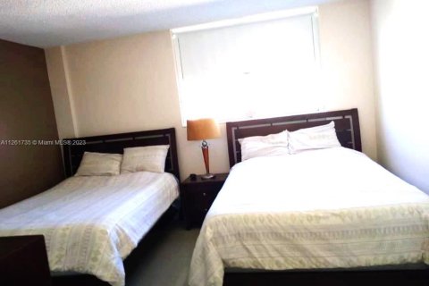 Copropriété à vendre à Hollywood, Floride: 1 chambre, 81.2 m2 № 1864152 - photo 9