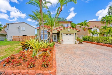 Villa ou maison à vendre à Miami, Floride: 3 chambres, 165.09 m2 № 1750361 - photo 1