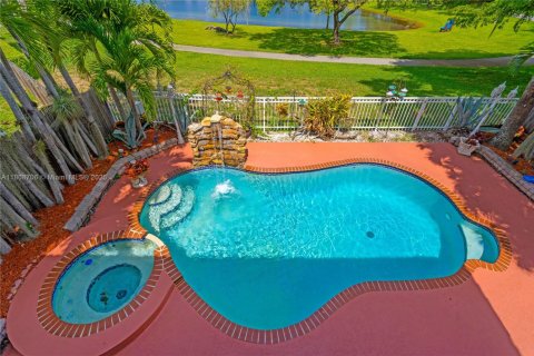 Villa ou maison à vendre à Miami, Floride: 3 chambres, 165.09 m2 № 1750361 - photo 29