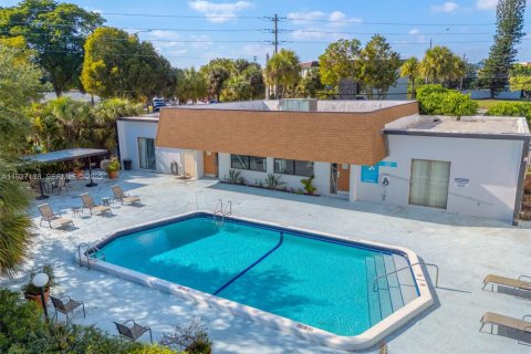 Снять в аренду квартиру в Норт-Майами-Бич, Флорида 1 спальня, 66.89м2, № 1986190 - фото 24