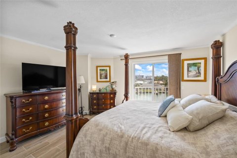Condo in Clearwater, Florida, 2 bedrooms  № 1593463 - photo 15