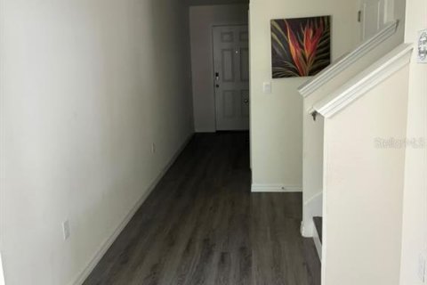 Casa en venta en Zephyrhills, Florida, 4 dormitorios, 214.14 m2 № 2386209 - foto 3