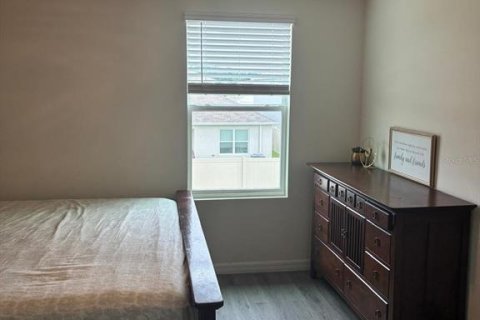 Casa en venta en Zephyrhills, Florida, 4 dormitorios, 214.14 m2 № 2386209 - foto 10