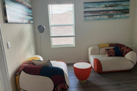 Casa en venta en Zephyrhills, Florida, 4 dormitorios, 214.14 m2 № 2386209 - foto 8