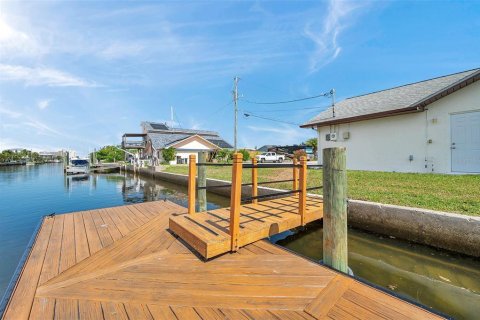 Casa en alquiler en Hudson, Florida, 3 dormitorios, 192.59 m2 № 1819342 - foto 22