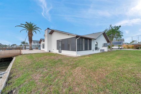 Casa en alquiler en Hudson, Florida, 3 dormitorios, 192.59 m2 № 1819342 - foto 6