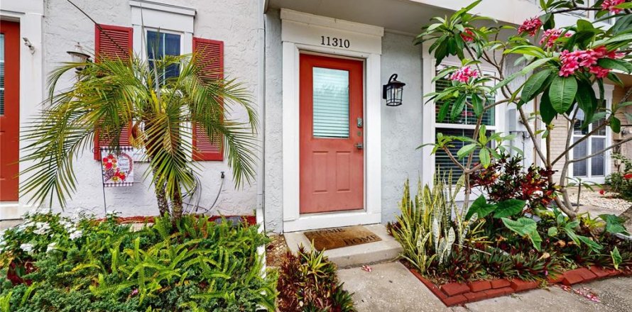 Condo in Temple Terrace, Florida, 2 bedrooms № 1204916