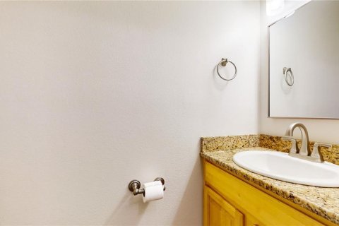 Condo in Temple Terrace, Florida, 2 bedrooms  № 1204916 - photo 11