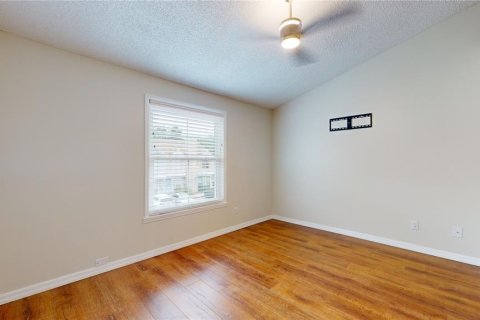 Condo in Temple Terrace, Florida, 2 bedrooms  № 1204916 - photo 26