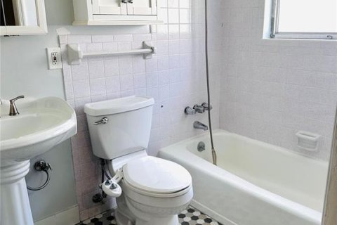 Casa en venta en Winter Haven, Florida, 3 dormitorios, 118.17 m2 № 1772709 - foto 28