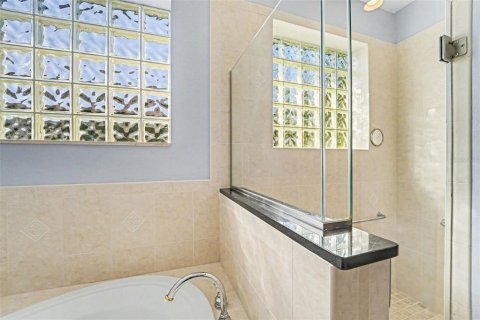 Villa ou maison à vendre à Weeki Wachee, Floride: 3 chambres, 212.56 m2 № 2429263 - photo 17