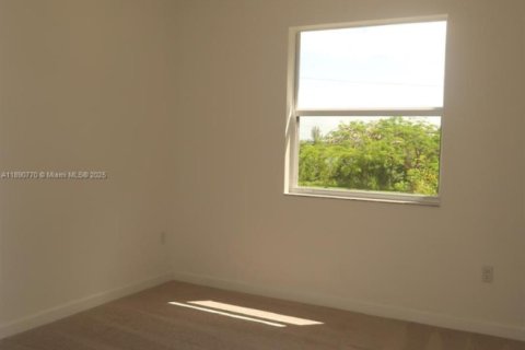 Adosado en alquiler en Homestead, Florida, 3 dormitorios № 1945403 - foto 7