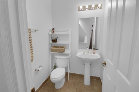Touwnhouse à vendre à Fort Lauderdale, Floride: 3 chambres, 195.09 m2 № 2089621 - photo 13