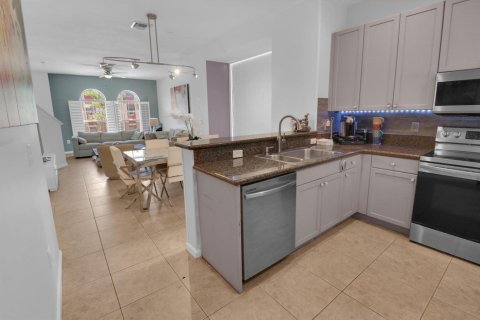 Touwnhouse à vendre à Fort Lauderdale, Floride: 3 chambres, 195.09 m2 № 2089621 - photo 18