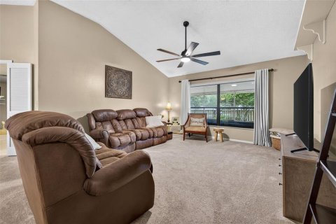 Casa en venta en Tampa, Florida, 3 dormitorios, 173.91 m2 № 2408585 - foto 4