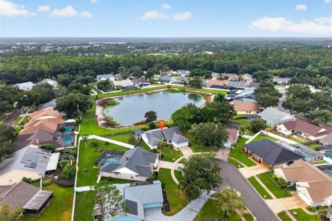 Casa en venta en Tampa, Florida, 3 dormitorios, 173.91 m2 № 2408585 - foto 2