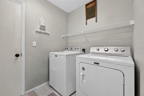 Casa en venta en Tampa, Florida, 3 dormitorios, 173.91 m2 № 2408585 - foto 27