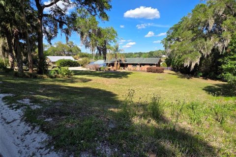 House in DeLand, Florida 4 bedrooms, 246.66 sq.m. № 2103215 - photo 5