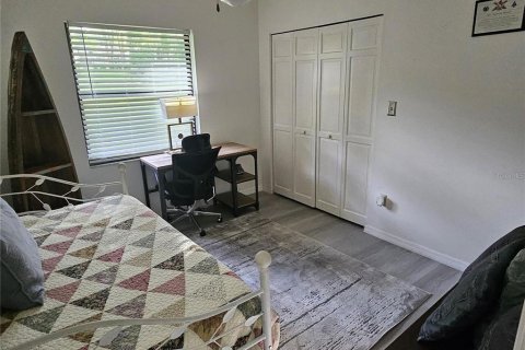 House in DeLand, Florida 4 bedrooms, 246.66 sq.m. № 2103215 - photo 15