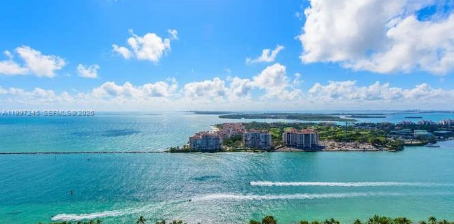 Condo in Miami Beach, Florida, 2 bedrooms № 2243326