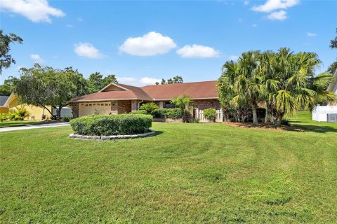 House in Plant City, Florida 3 bedrooms, 217.76 sq.m. № 1899808 - photo 7