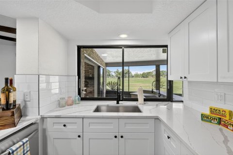 House in Plant City, Florida 3 bedrooms, 217.76 sq.m. № 1899808 - photo 22
