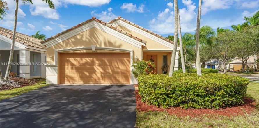 Casa en Weston, Florida 3 dormitorios, 142.42 m2 № 1984560