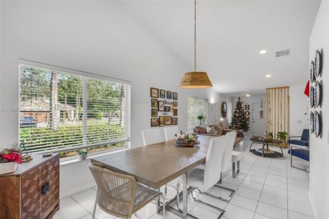 Casa en venta en Weston, Florida, 3 dormitorios, 142.42 m2 № 1984560 - foto 7