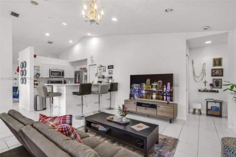 Casa en venta en Weston, Florida, 3 dormitorios, 142.42 m2 № 1984560 - foto 12