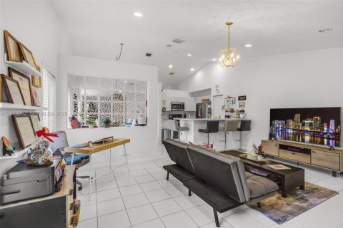 Casa en venta en Weston, Florida, 3 dormitorios, 142.42 m2 № 1984560 - foto 14