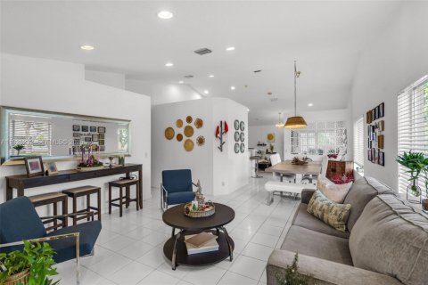 Casa en venta en Weston, Florida, 3 dormitorios, 142.42 m2 № 1984560 - foto 3