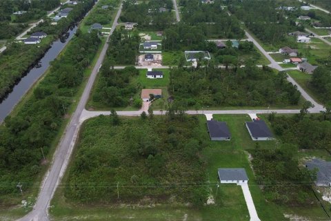 Land in Lehigh Acres, Florida № 2162869 - photo 6
