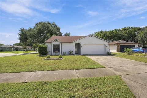 Casa en venta en New Port Richey, Florida, 2 dormitorios, 103.77 m2 № 2381006 - foto 2