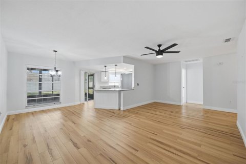 Casa en venta en New Port Richey, Florida, 2 dormitorios, 103.77 m2 № 2381006 - foto 7
