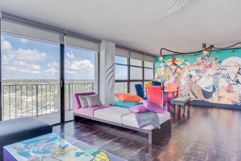 Condominio en alquiler en Hallandale Beach, Florida, 2 dormitorios, 132.85 m2 № 2074939 - foto 26