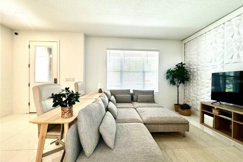 Adosado en alquiler en Orlando, Florida, 3 dormitorios, 140.84 m2 № 2197444 - foto 8