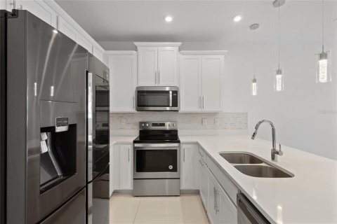 Adosado en alquiler en Orlando, Florida, 3 dormitorios, 140.84 m2 № 2197444 - foto 15