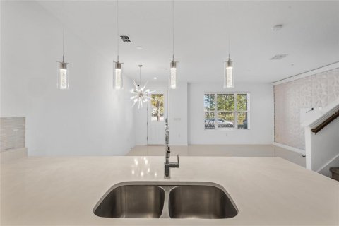 Adosado en alquiler en Orlando, Florida, 3 dormitorios, 140.84 m2 № 2197444 - foto 17