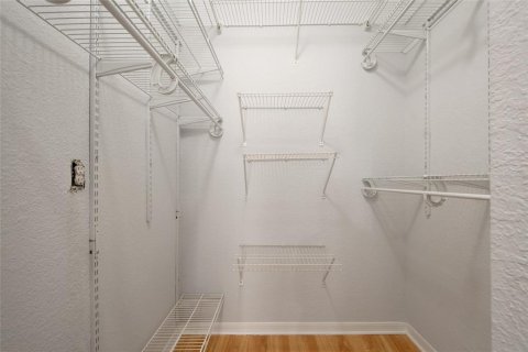 Condo in Orlando, Florida, 1 bedroom  № 2221920 - photo 16