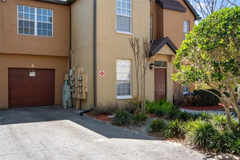 Condo in Orlando, Florida, 1 bedroom  № 2221920 - photo 19