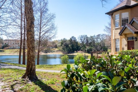 Condo in Orlando, Florida, 1 bedroom  № 2221920 - photo 10