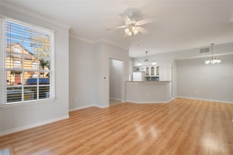 Condo in Orlando, Florida, 1 bedroom  № 2221920 - photo 25