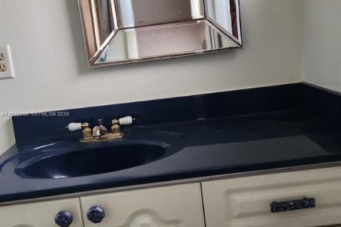 Copropriété à vendre à West Palm Beach, Floride: 2 chambres, 84.54 m2 № 2153816 - photo 18