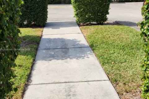 Copropriété à vendre à West Palm Beach, Floride: 2 chambres, 84.54 m2 № 2153816 - photo 24