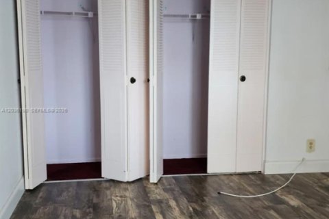 Copropriété à vendre à West Palm Beach, Floride: 2 chambres, 84.54 m2 № 2153816 - photo 15