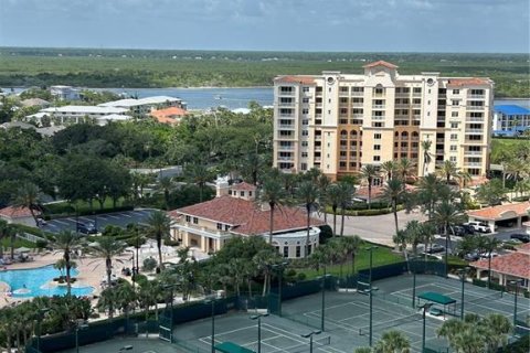 Condo in New Smyrna Beach, Florida, 3 bedrooms  № 1786626 - photo 2