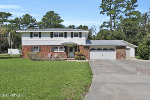 House in Jacksonville, Florida 4 bedrooms, 213.86 sq.m. № 770505 - photo 1